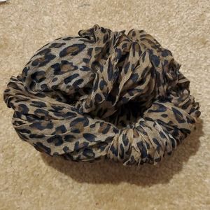 Leopard Print Scard